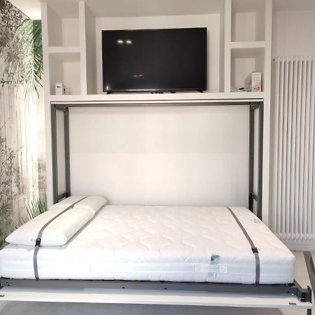 Al Ponte Design Apartment Конеляно Екстериор снимка