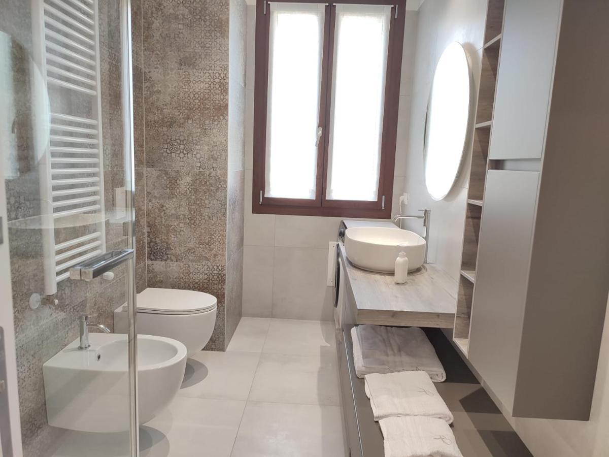 Al Ponte Design Apartment Конеляно Екстериор снимка