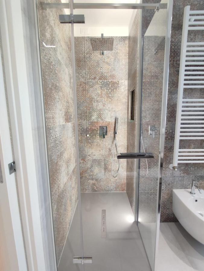 Al Ponte Design Apartment Конеляно Екстериор снимка