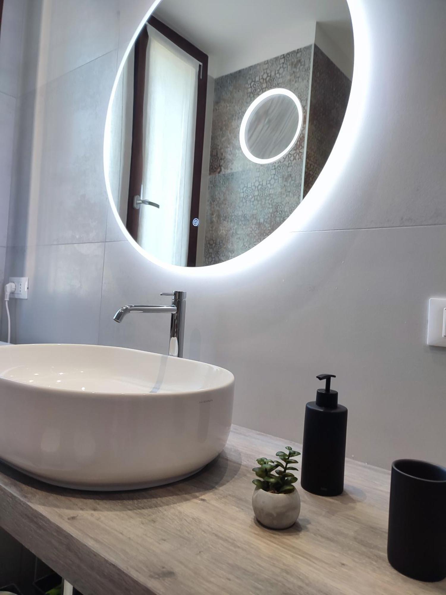 Al Ponte Design Apartment Конеляно Екстериор снимка